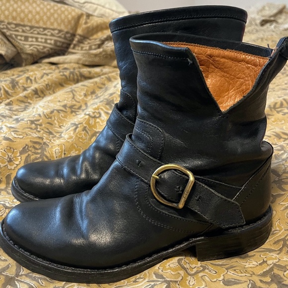 Fiorentini + Baker -- Eli Eternity - Picture 1 of 6